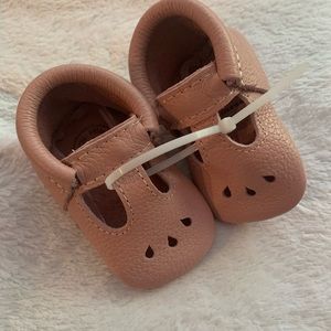 NWOT Freshly Picked light pink moccasin